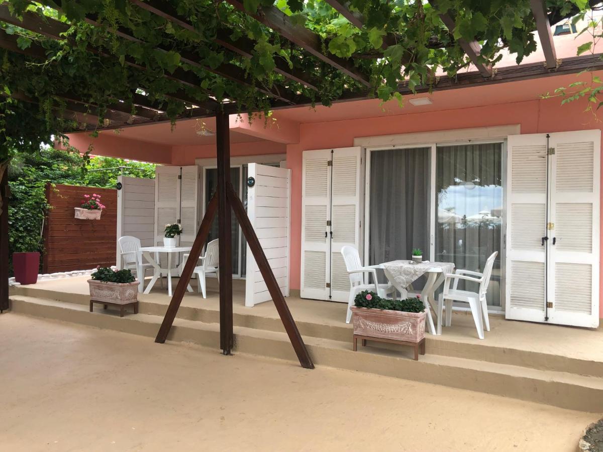 Plaisir Rooms Makriammos Екстер'єр фото
